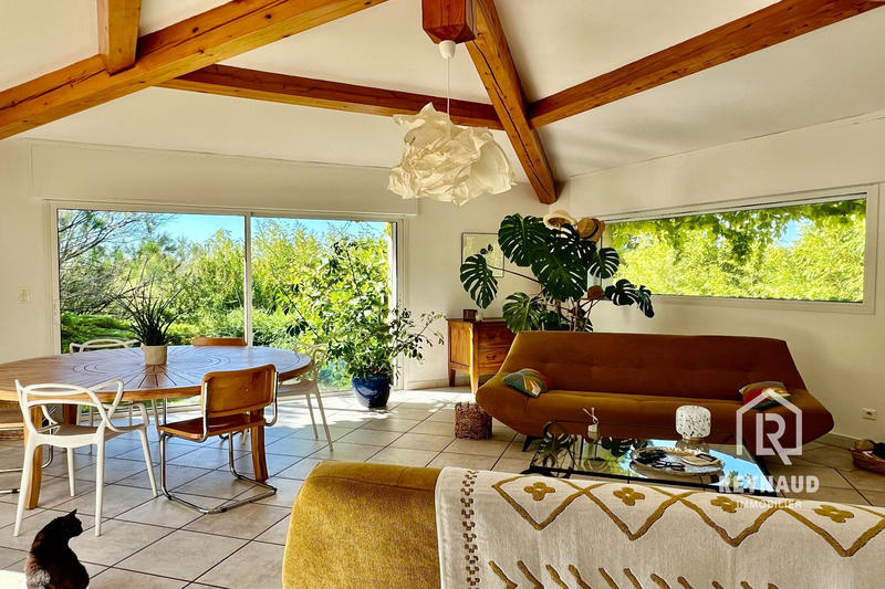 Maison - 198 m² - 7 pièces