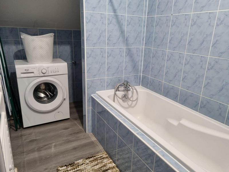 Appartement - 90 m² - 4 pièces