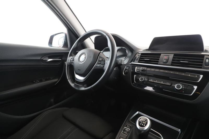 Bmw Série 1 114d Business Design 5p 95 ch