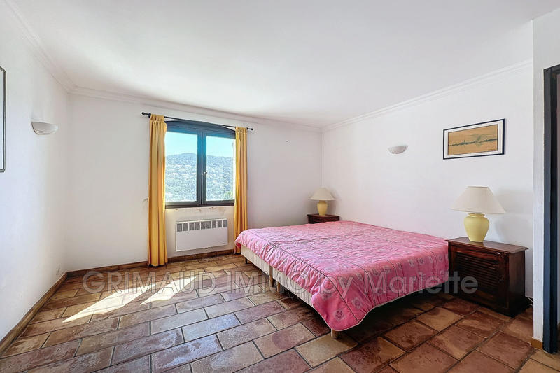 Villa - 151 m² - 6 pièces