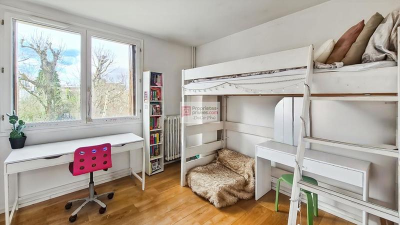 Appartement - 100 m² - 4 pièces