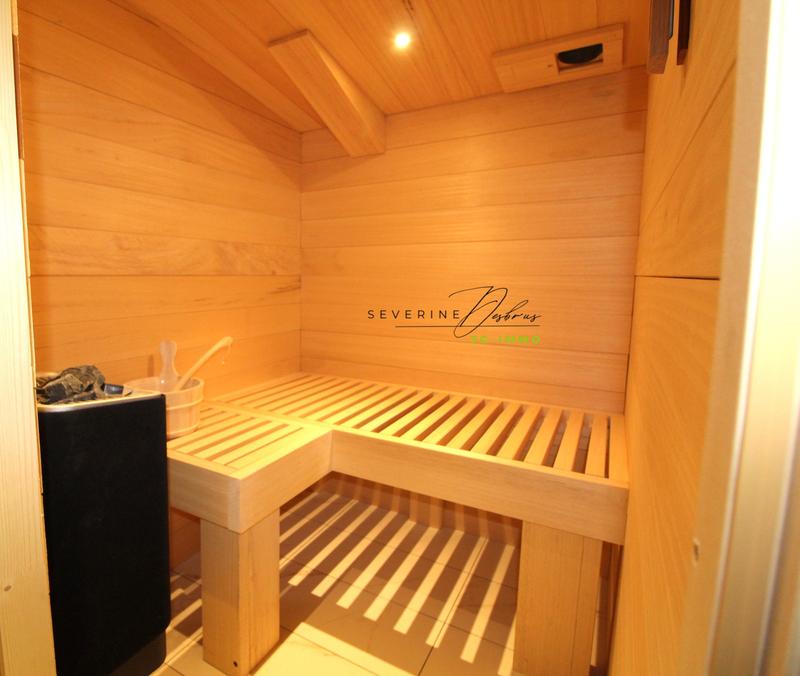 Châlet - 314 m² - 11 pièces