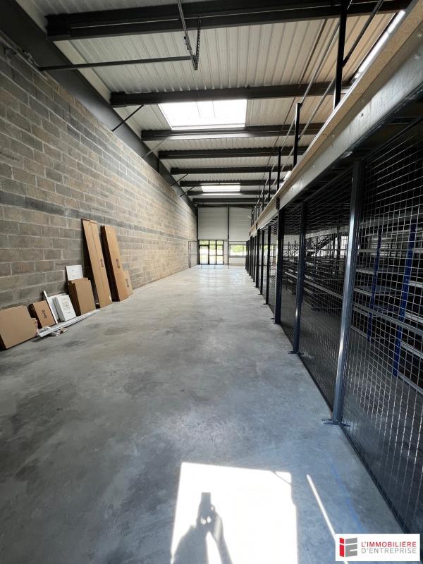 Local d'activité / Entrepôt - 100 m²