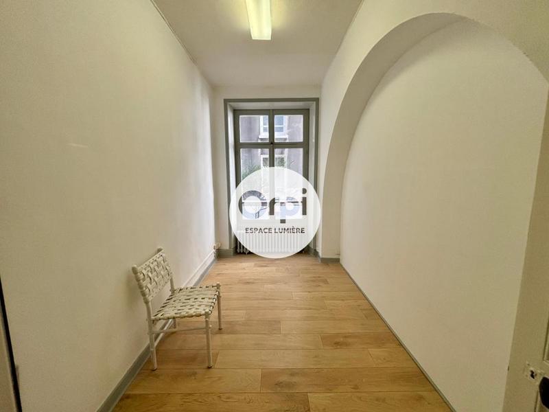 Appartement - 208 m² - 6 pièces