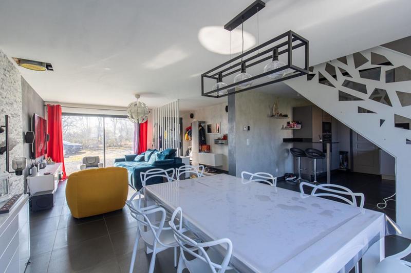 Maison - 143 m² - 6 pièces