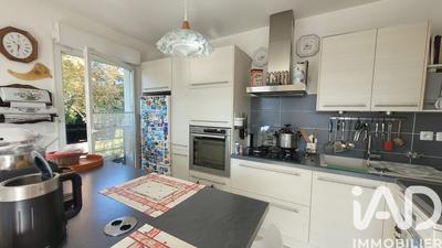 Appartement - 98 m² - 5 pièces