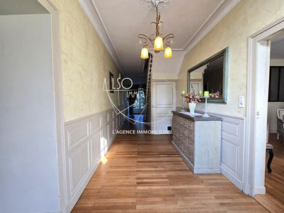 Maison ancienne - 204 m² - 7 pièces