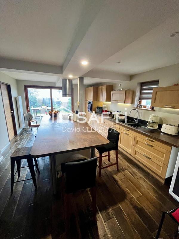 Maison - 92 m² - 4 pièces