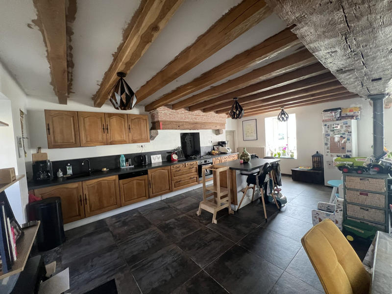 Maison - 90 m² - 4 pièces