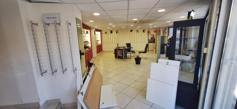 Local commercial - 90 m² - 2 pièces