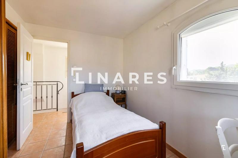 Appartement - 98 m² - 3 pièces