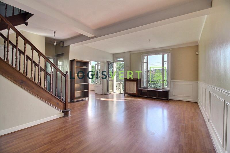 Maison - 130 m² - 8 pièces