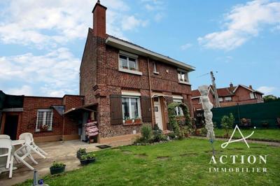 Maison - 80 m² - 4 pièces