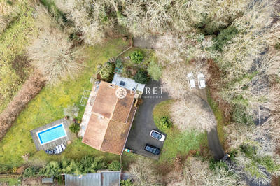 Maison ancienne - 208 m² - 6 pièces