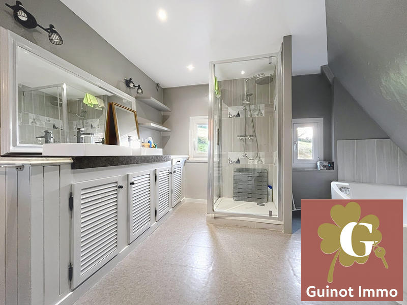 Maison - 141 m² - 5 pièces