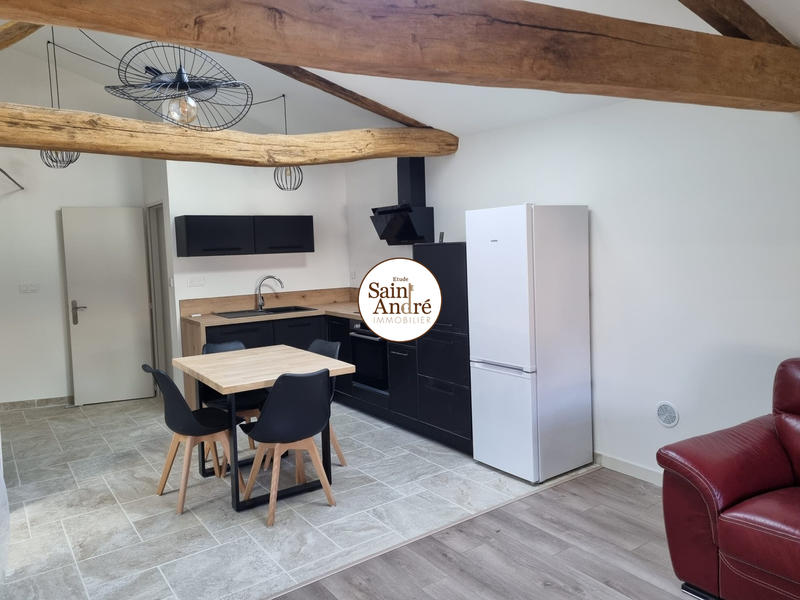 Maison - 256 m² - 8 pièces