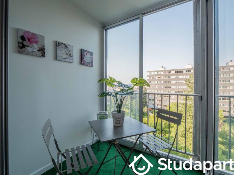 Chambre - 11 m² - 1 pièce