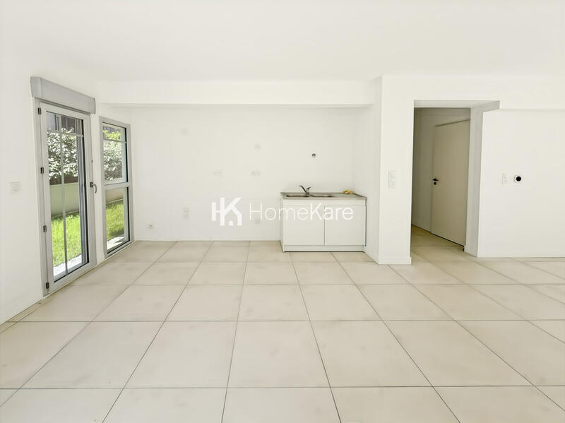 Appartement - 100 m² - 4 pièces