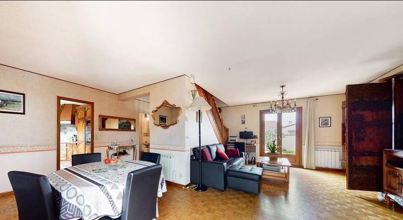 Maison - 155 m² - 6 pièces