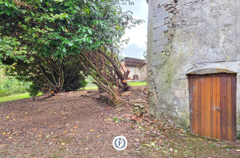 Maison - 224 m² - 8 pièces