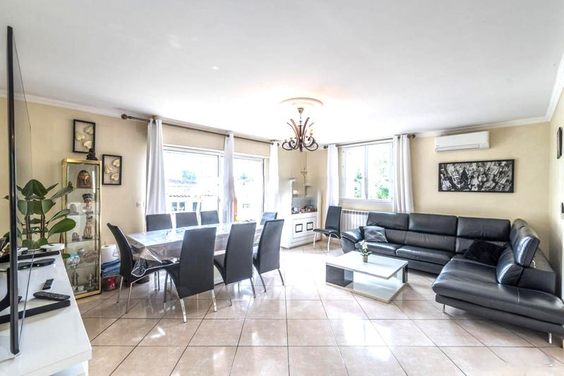 Villa - 171 m² - 6 pièces