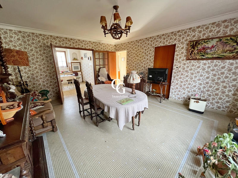 Maison - 96 m² - 5 pièces