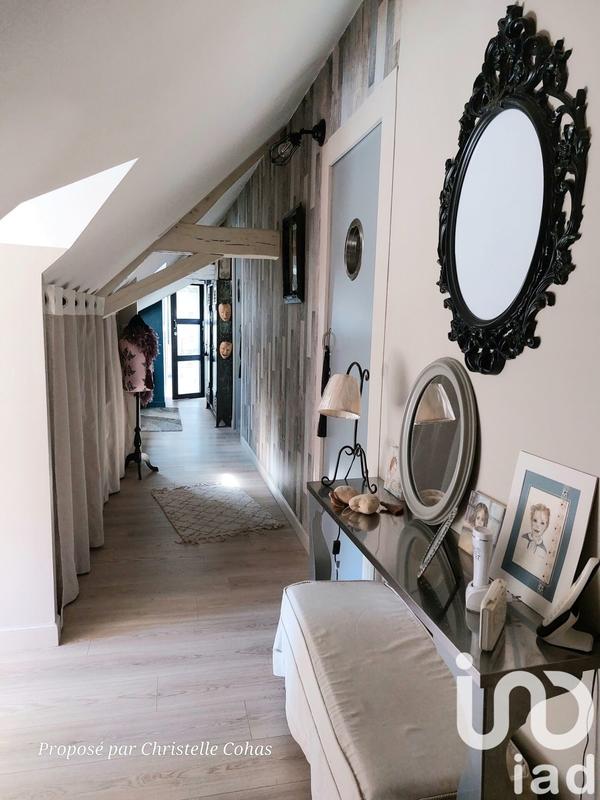 Maison - 147 m² - 8 pièces