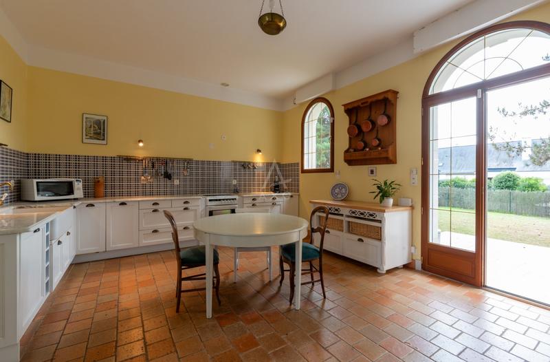 Maison - 244 m² - 5 pièces