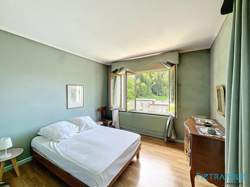 Appartement - 148 m² - 5 pièces