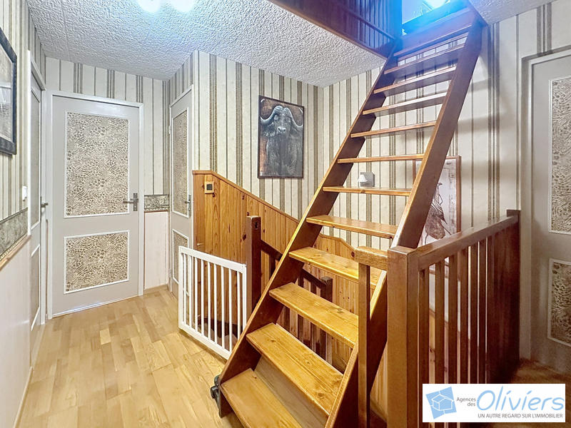 Maison - 147 m² - 6 pièces