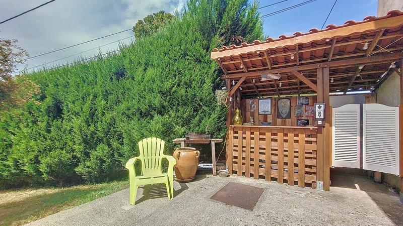 Maison - 196 m² - 7 pièces