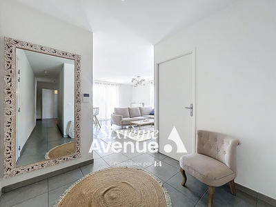 Appartement - 80 m² - 4 pièces