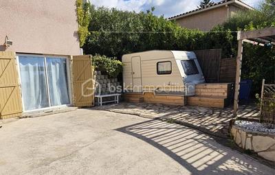 Demeure - 242 m² - 11 pièces