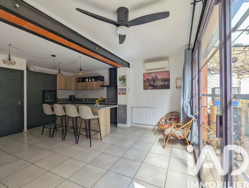 Maison - 102 m² - 5 pièces