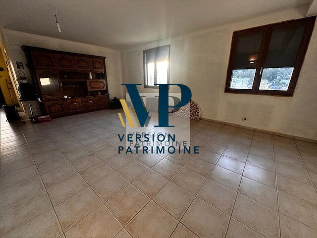 Maison - 122 m² - 5 pièces