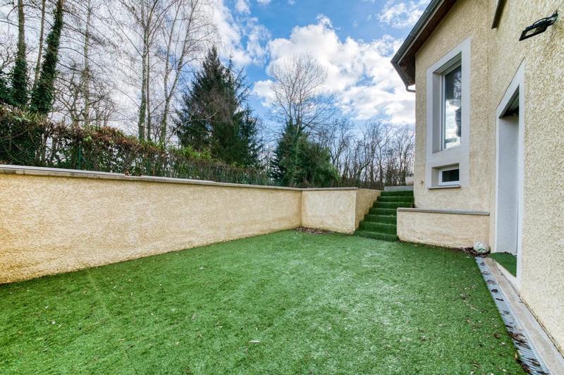 Maison d'architecte - 200 m² - 7 pièces