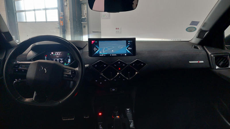 Ds Ds 3 Crossback 50kWH E-Tense Performance Line + Auto