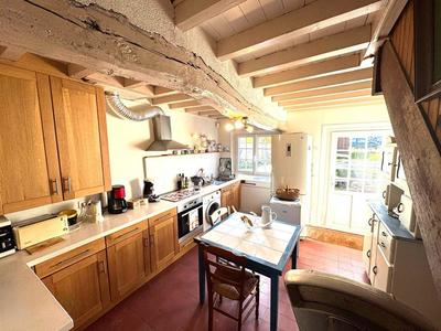 Maison - 110 m² - 4 pièces