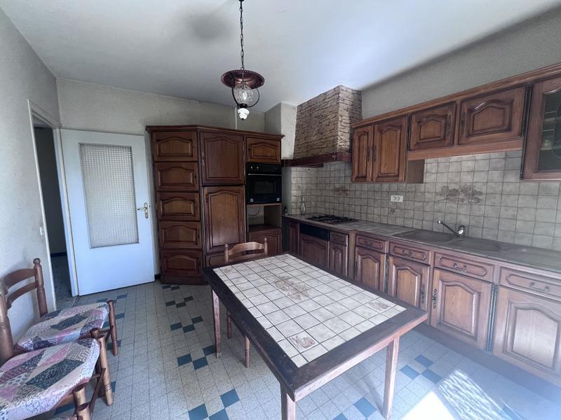 Maison - 185 m² - 7 pièces