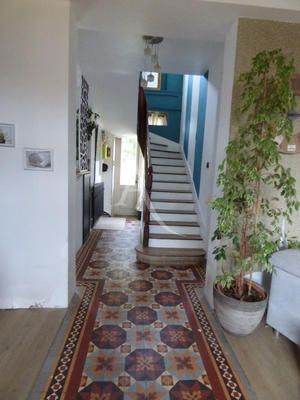 Maison - 192 m² - 9 pièces