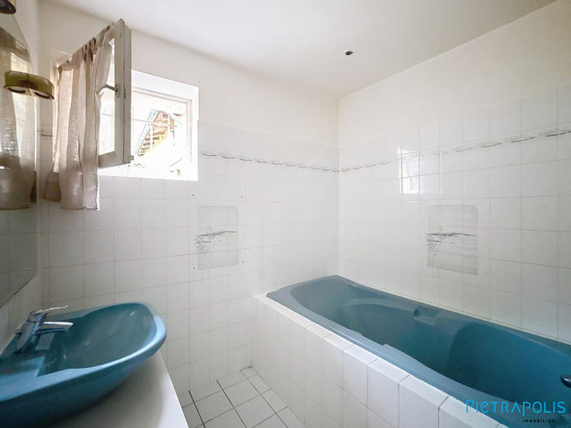 Maison - 84 m² - 4 pièces