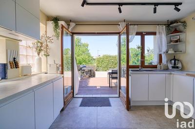 Maison - 140 m² - 5 pièces