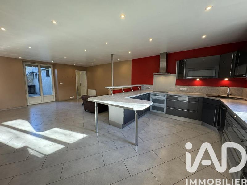 Maison - 122 m² - 5 pièces