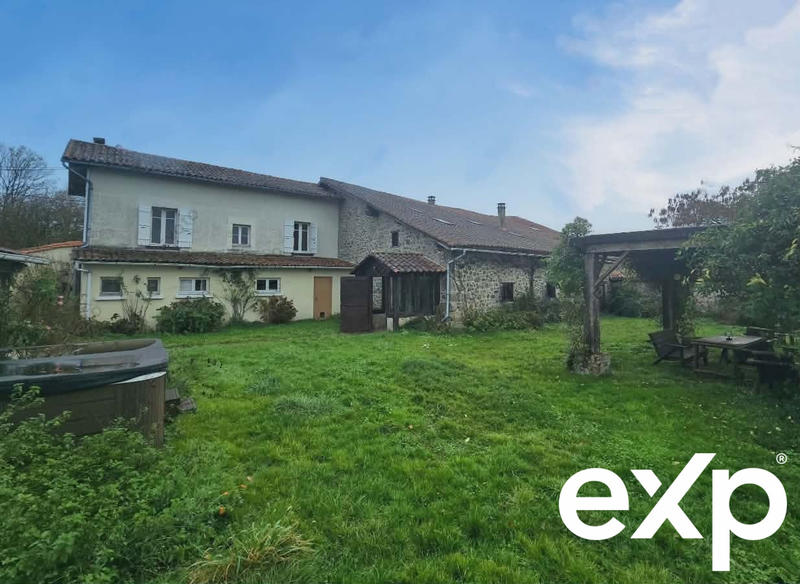 Maison - 287 m² - 12 pièces