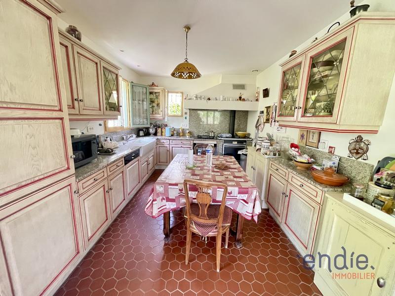 Maison - 190 m² - 6 pièces