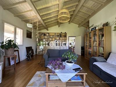 Maison - 142 m² - 8 pièces