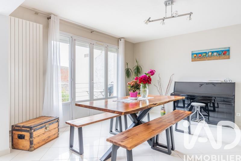 Maison - 162 m² - 10 pièces