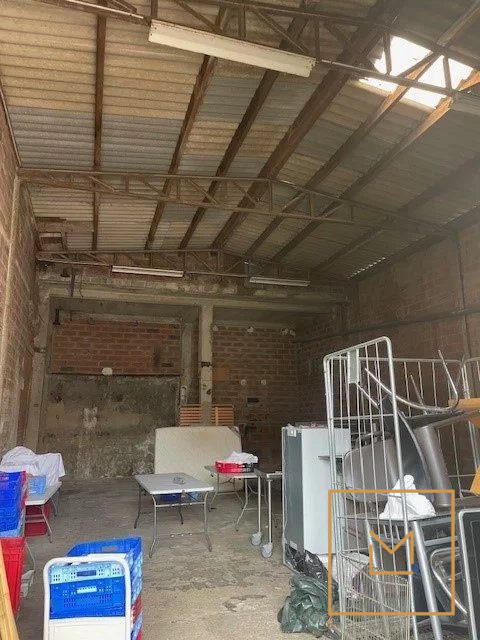 Fonds de commerce - Magasins - 147 m²