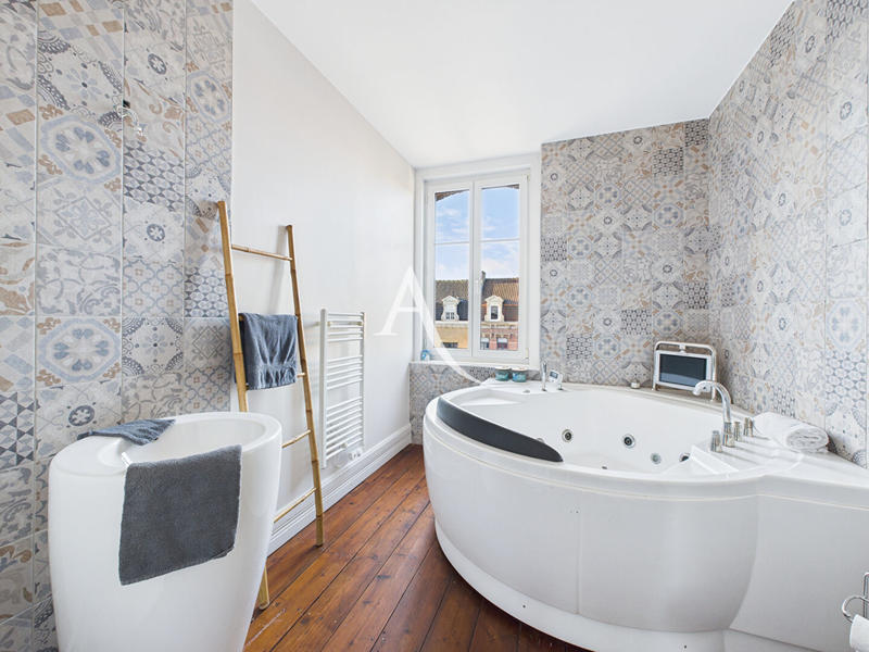 Maison - 162 m² - 7 pièces