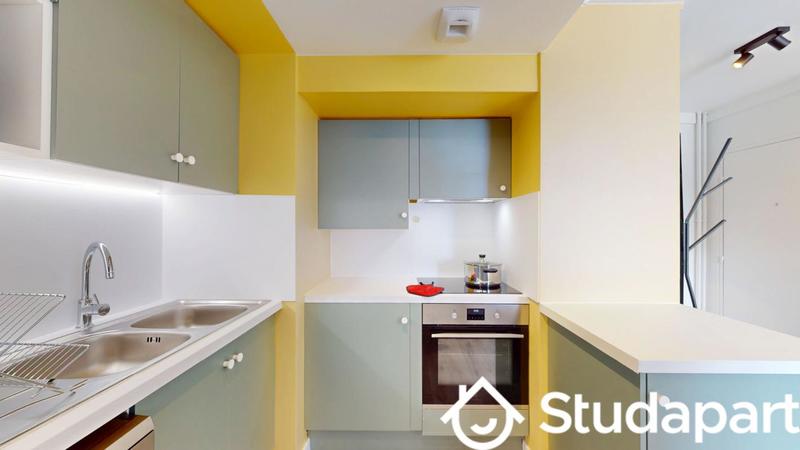 Chambre - 9 m² - 1 pièce